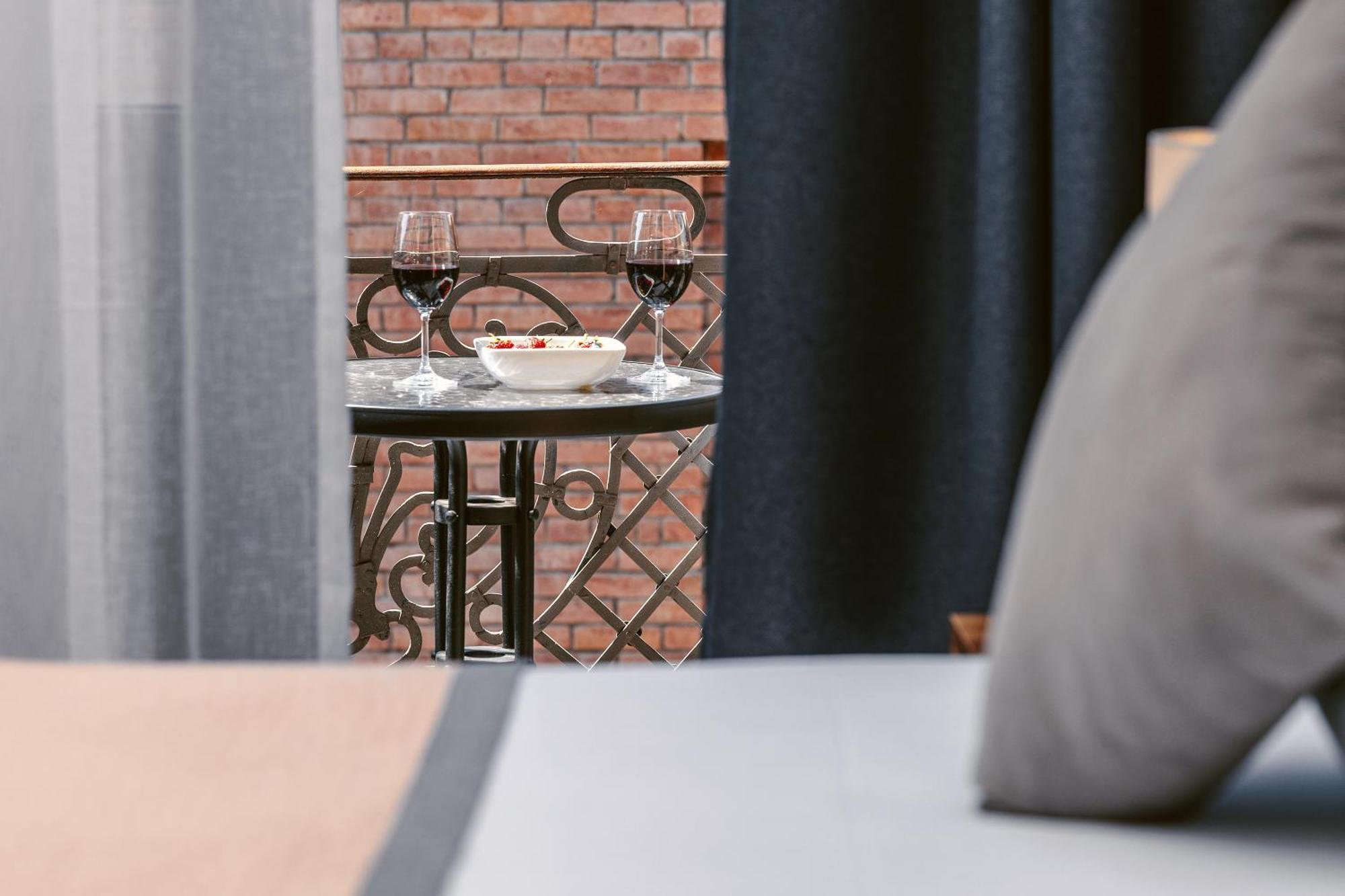 Boutique Hotel Manufactura Tbilisi ภายนอก รูปภาพ